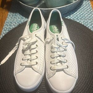 KEDS Women's Kickstart Perforated Leather Sneakers - size 8